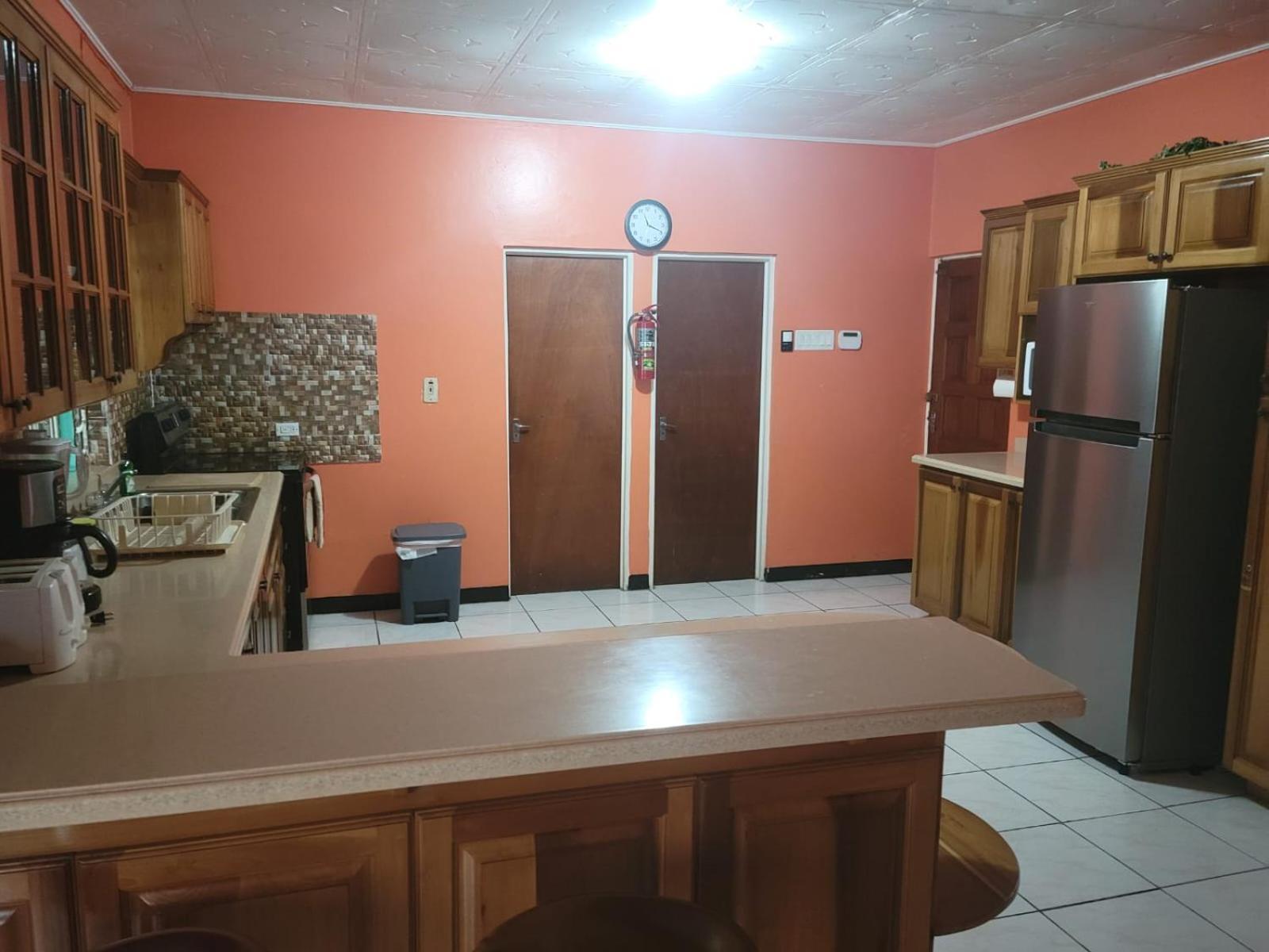 מנדוויל Chateau Yellow מראה חיצוני תמונה